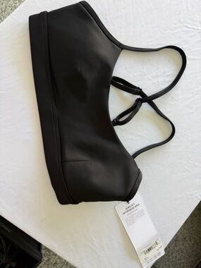 ALO Yoga Black Airlift Intrigue Bra